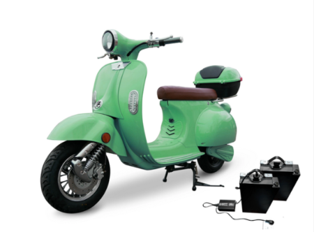 Scooter électrique 50 cc e-retro avec 2 batteries